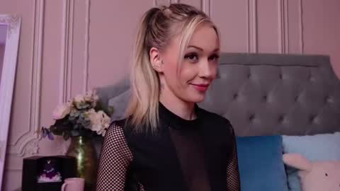 LucyAddison online show from January 10, 9:58 am