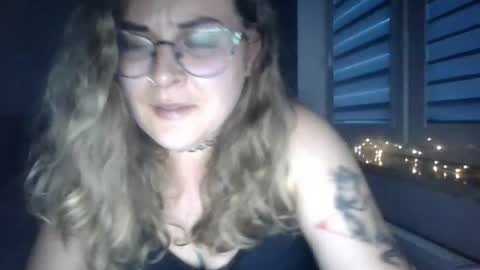 lucyflirt online show from July 17, 7:17 pm