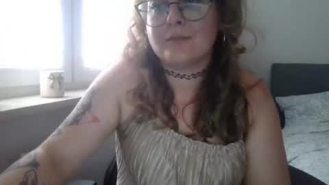 lucyflirt online show from July 27, 4:37 pm