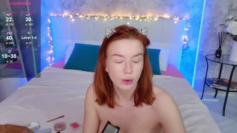 Snapshot of lucyhornydoll chatting on December 13, 5:49 am Lucy online show from December 13, 5:49 am