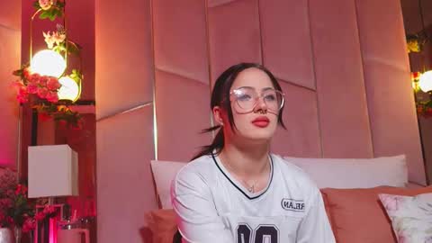 Lucy Lexton online show from March 16, 7:18 pm