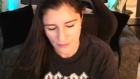 LUCY online show from May 30, 2:59 pm