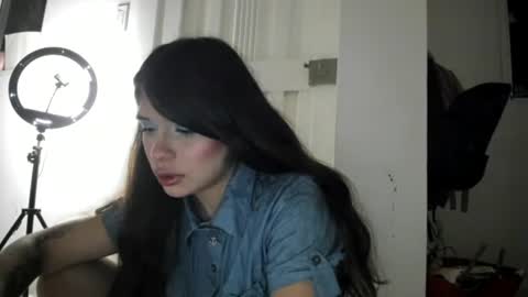lucyportman online show from June 15, 5:51 am