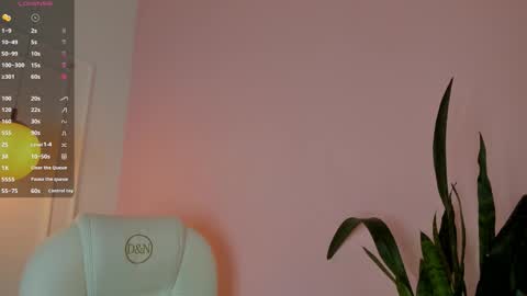 Lucy online show from January 8, 3:21 am