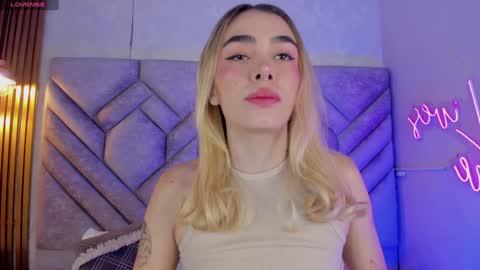 Lucy online show from December 20, 11:43 am