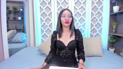 Lucy Liiu online show from March 10, 12:06 pm