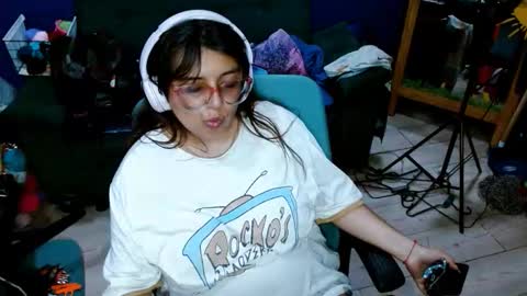 luisa_bunny online show from February 3, 6:22 am