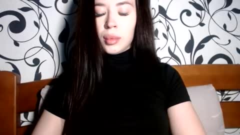 luisa lovedom online show from June 7, 7:21 pm