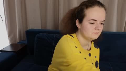 Snapshot of luisa_rosee chatting on February 18, 8:27 am Luisa Rosee online show from February 18, 8:27 am