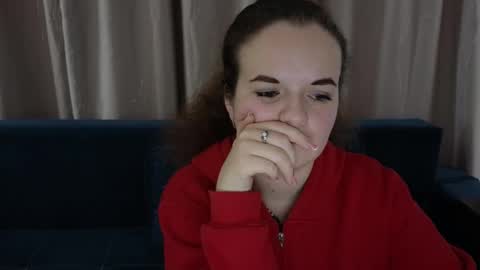 Snapshot of luisa_rosee chatting on February 14, 12:57 pm Luisa Rosee online show from February 14, 12:57 pm