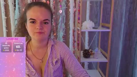 Snapshot of luisa_rosee chatting on September 25, 10:25 am Luisa Rosee online show from September 25, 10:25 am