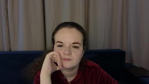 Snapshot of luisa_rosee chatting on February 12, 1:49 pm Luisa Rosee online show from February 12, 1:49 pm