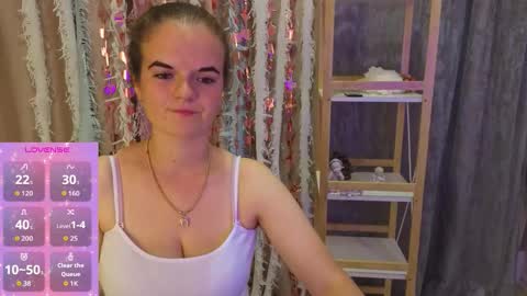 Snapshot of luisa_rosee chatting on September 10, 6:41 pm Luisa Rosee online show from September 10, 6:41 pm