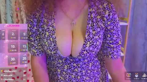Snapshot of luisa_rosee chatting on October 3, 8:36 pm Luisa Rosee online show from October 3, 8:36 pm