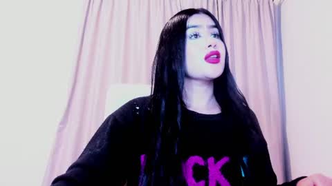 Luisa Diaz online show from August 6, 1:34 am