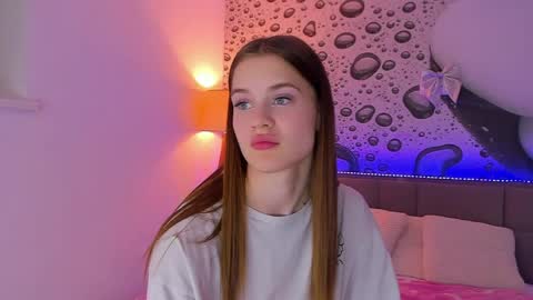 LuisaClover online show from May 31, 6:31 pm