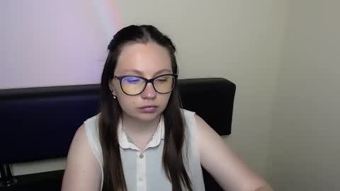 Luiza online show from June 24, 6:23 am