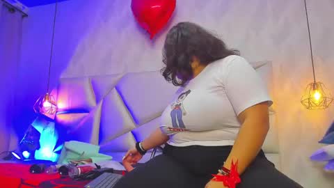 lulu online show from March 7, 8:33 pm