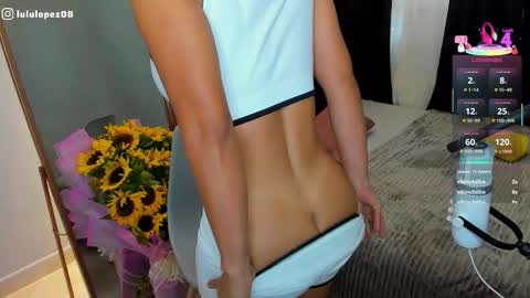 Lau  online show from March 27, 1:56 pm