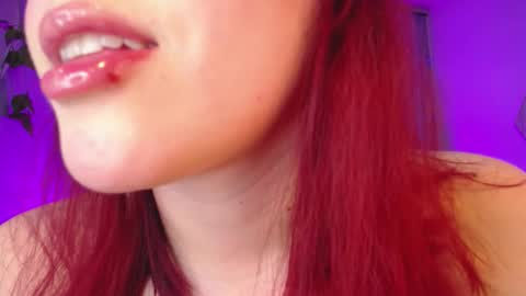 Snapshot of lulugh_ chatting on September 25, 7:45 pm lulu online show from September 25, 7:45 pm