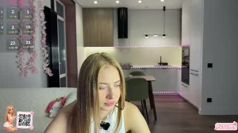 Lumi online show from July 14, 2:05 am