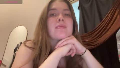 Hannah online show from June 22, 6:05 pm