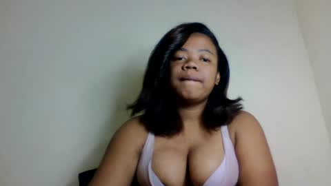 lumira_belle online show from August 9, 2:09 pm