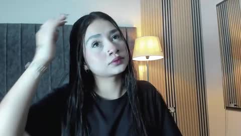 luna and banji online show from January 6, 3:43 am