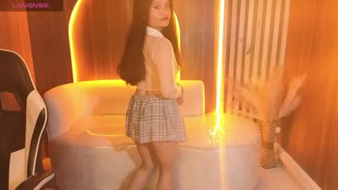 Follow me.. Live 1430 to 2100 online show from June 11, 8:05 pm