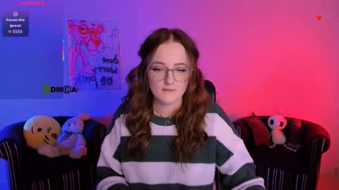 luna_berryy online show from January 6, 8:56 pm