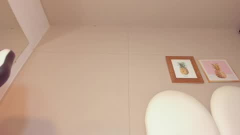 ..Luna.. online show from March 30, 3:11 pm