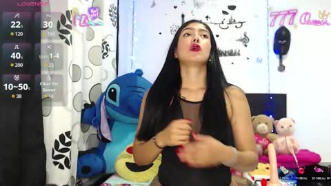 Luna charlotte95 online show from February 3, 6:40 am