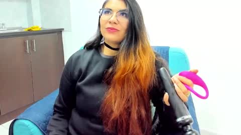 Snapshot of luna_dumont chatting on February 22, 11:24 am luna online show from February 22, 11:24 am