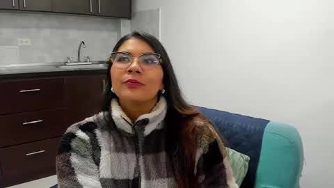 Snapshot of luna_dumont chatting on February 13, 11:17 am luna online show from February 13, 11:17 am