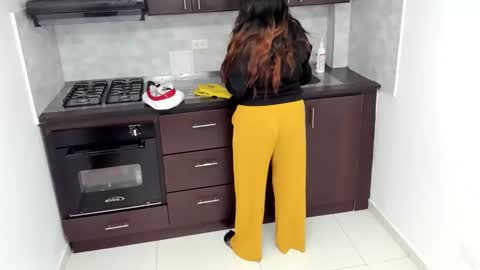 Snapshot of luna_dumont chatting on March 11, 11:12 am luna online show from March 11, 11:12 am