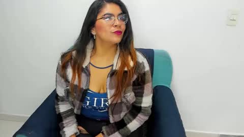 Snapshot of luna_dumont chatting on February 14, 11:21 am luna online show from February 14, 11:21 am