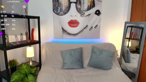 Luna Ferrer online show from July 19, 9:28 pm