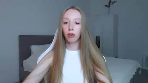 Snapshot of luna_insanity chatting on October 6, 8:24 pm Luna online show from October 6, 8:24 pm
