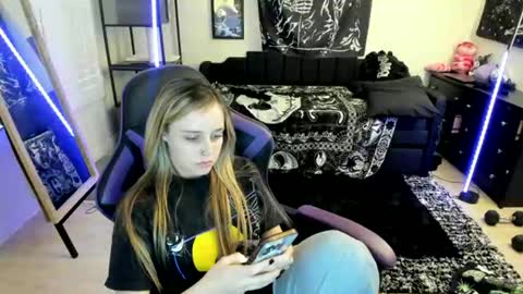 Luna online show from July 1, 10:20 pm