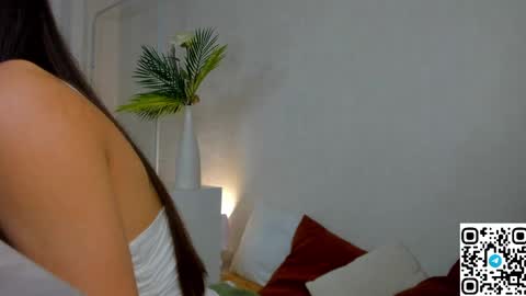 Adele online show from April 1, 10:16 am