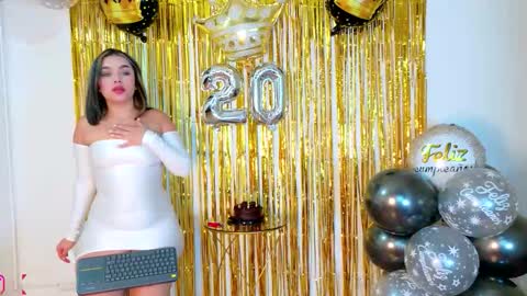   online show from November 11, 8:39 pm