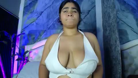 Snapshot of luna_tower chatting on October 21, 7:51 pm luna_tower online show from October 21, 7:51 pm