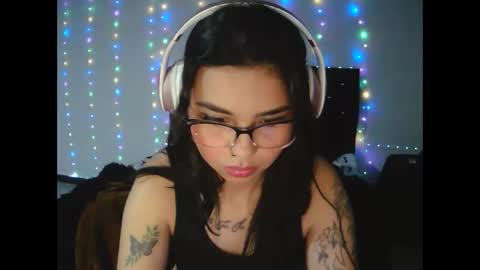 luna_velvet7 online show from May 18, 9:21 pm