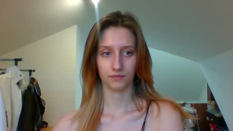 L U N A  online show from January 29, 2:42 pm