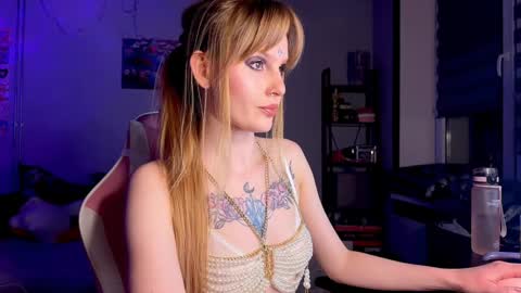 Britney online show from April 11, 8:34 pm