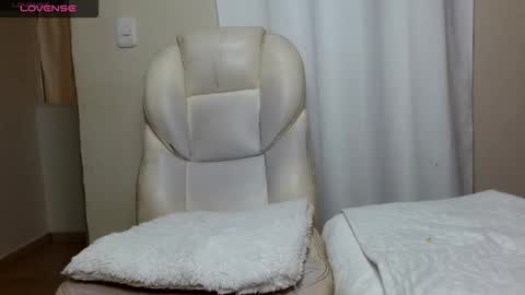 Luna Dread online show from October 20, 1:03 pm