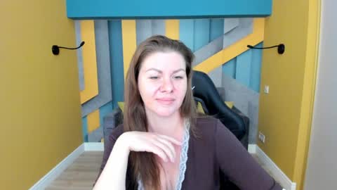 LunaKissi online show from July 27, 1:30 pm