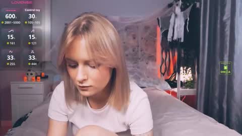 Snapshot of lunaluxyx chatting on October 16, 3:58 pm Luna online show from October 16, 3:58 pm