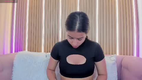 lunamillers_ online show from July 28, 4:43 am