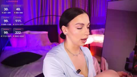 Luna  next streams Mon Tue Fri Sat Sun 8pm-5am gmt0 online show from December 16, 9:31 pm